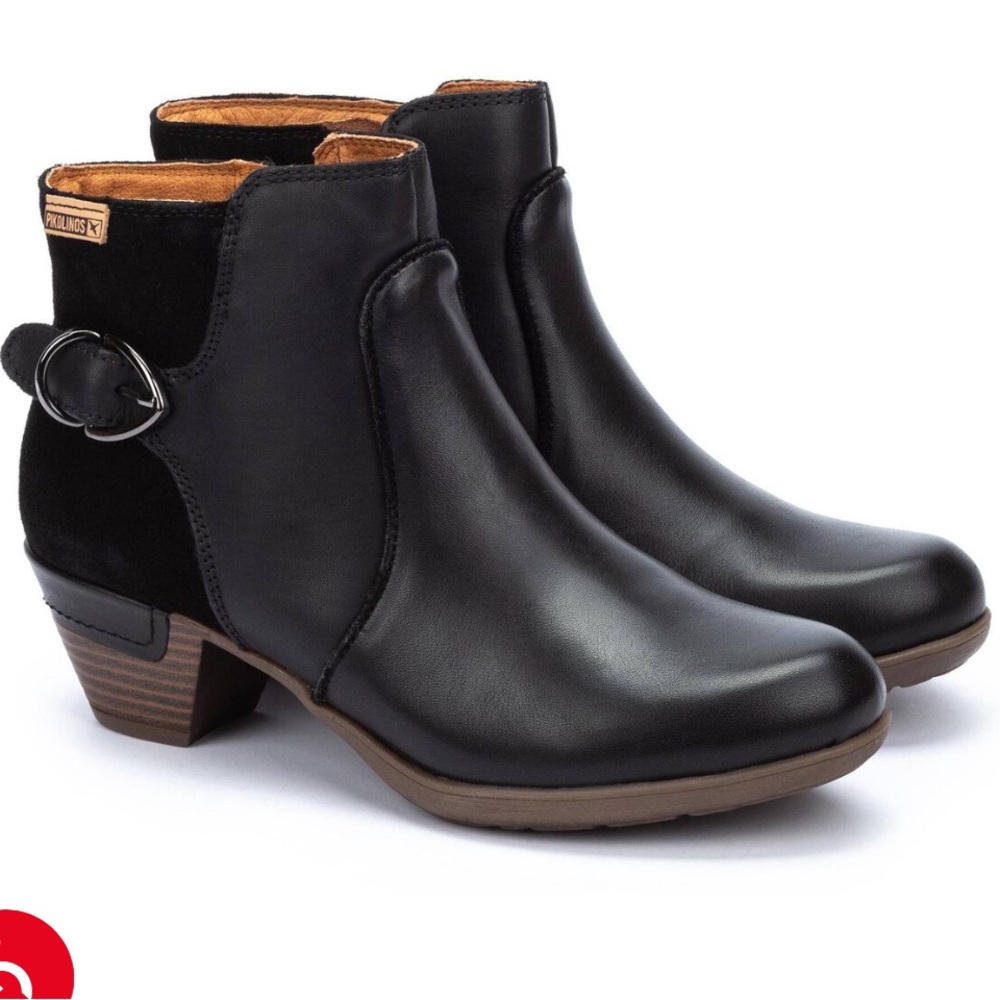 Pikolinos Rotterdam - ankle boots with decorative buckle